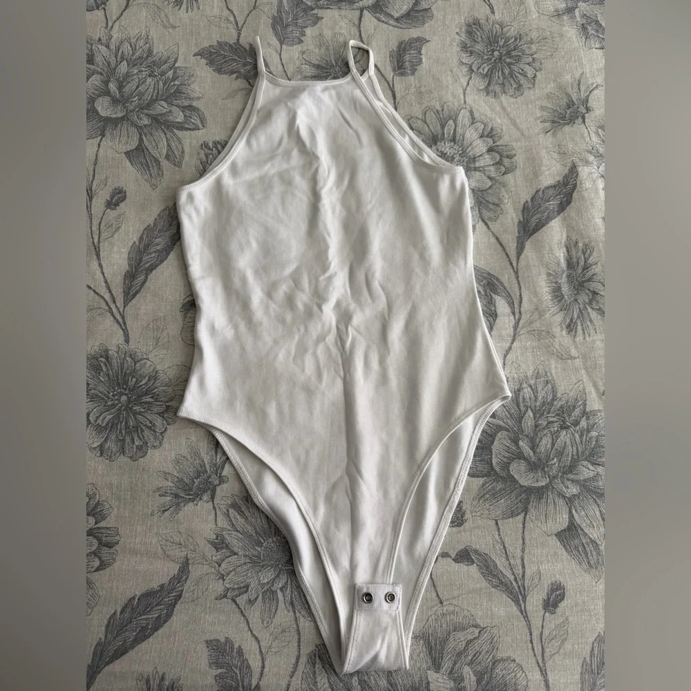 BUNDLE OF BODYSUITS